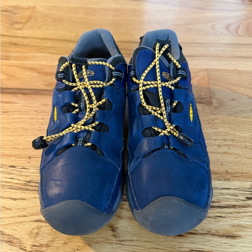 Keen Kids waterproof hiking shoes
